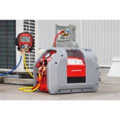 Dijital Manifold Rocool 600 St. + 2 Adet Kıskaç ( ÇANTALI MODEL)